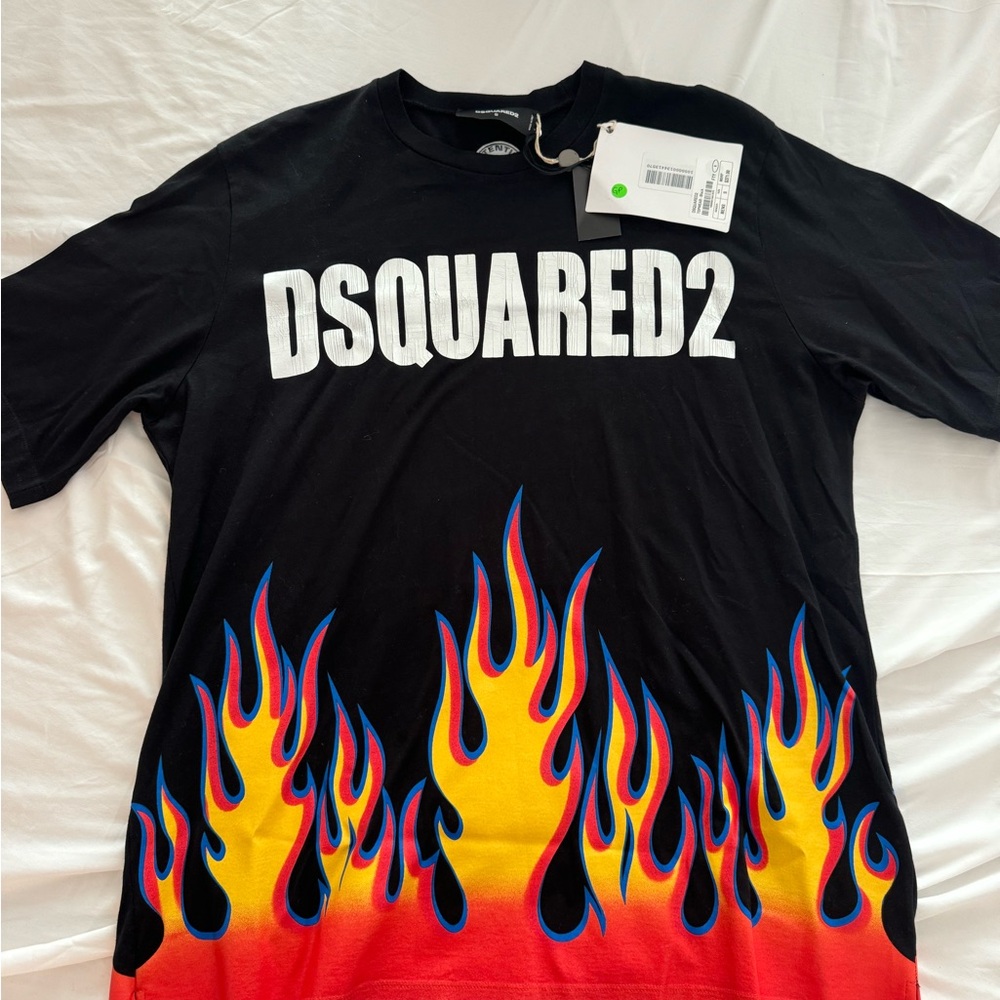 DSQUARED2 Black T-Shirt with Vibrant Flame Design NEW WITH TAGS